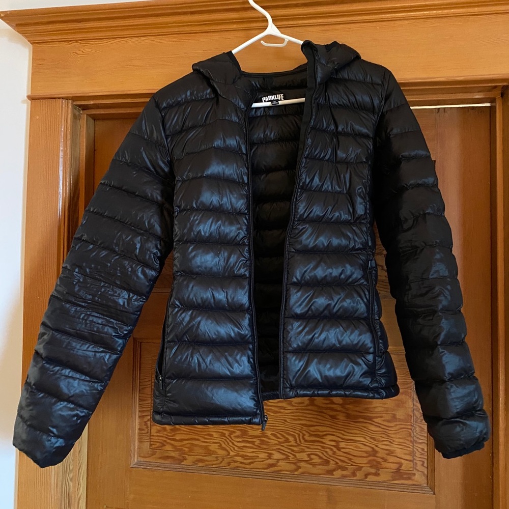 Light aritzia parka jacket